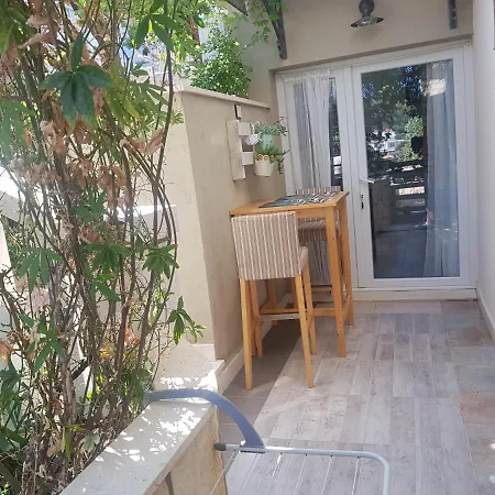 Πανσιόν Hamo & Soba *