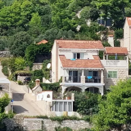 Hamo & Soba 3* Lumbarda